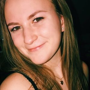 Meet your Posher, Kasey